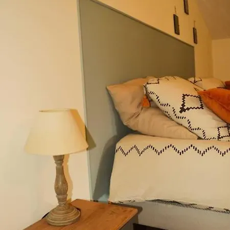 Gite A La Ferme Chaleureux Apartment Civrac-de-Blaye